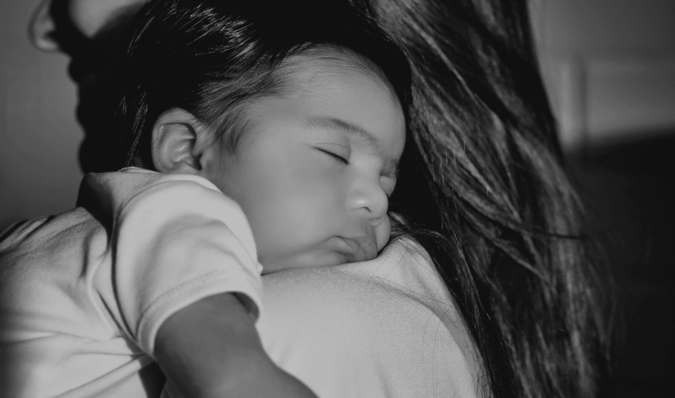 baby sleep environment for 4 month sleep regression and frequent night wakings